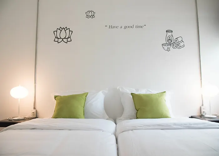 Bed & Body *